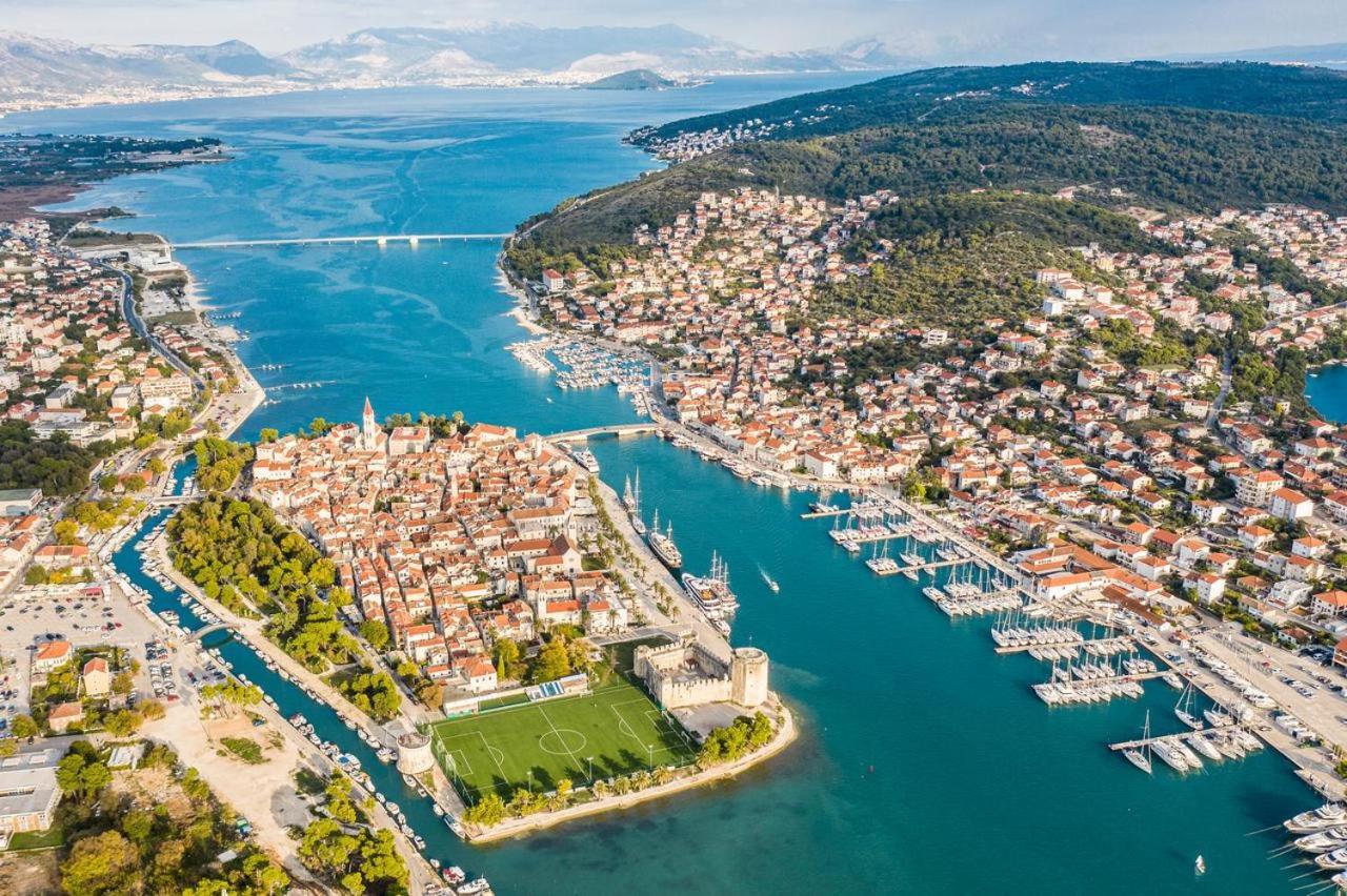 Lambrisa Apartment Trogir Luaran gambar