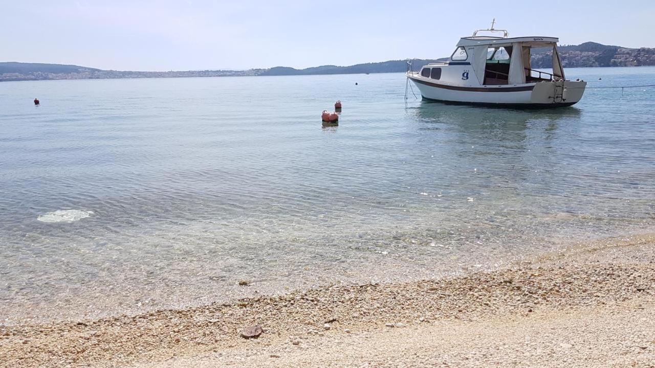Lambrisa Apartment Trogir Luaran gambar
