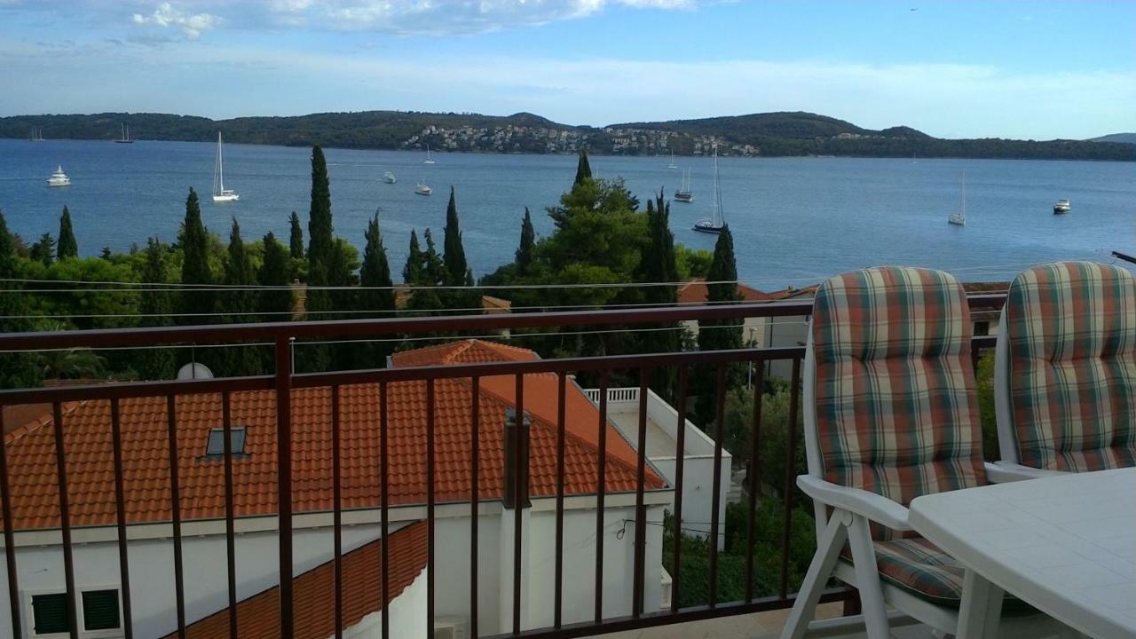 Lambrisa Apartment Trogir Luaran gambar