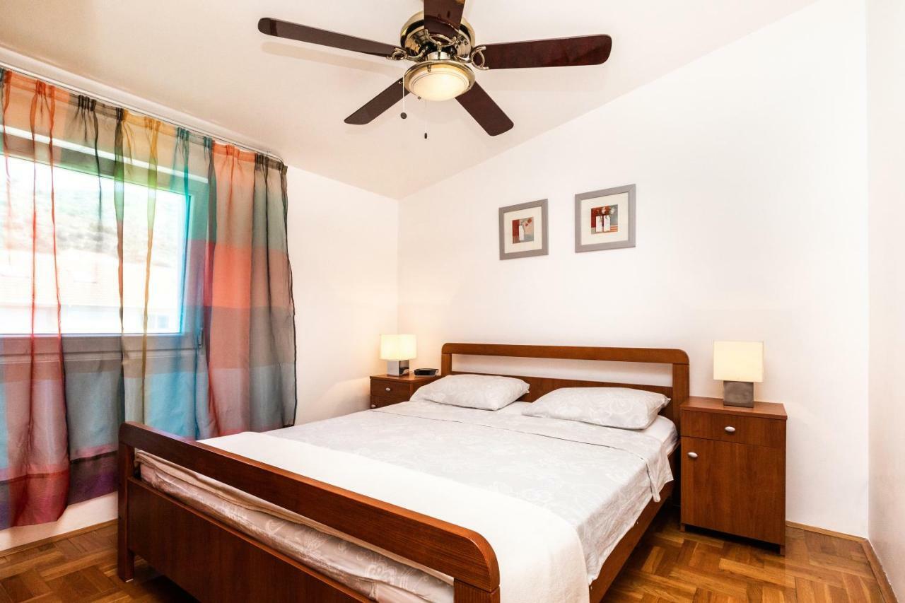 Lambrisa Apartment Trogir Luaran gambar