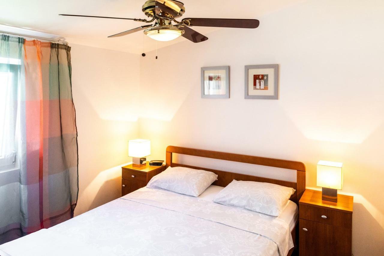 Lambrisa Apartment Trogir Luaran gambar